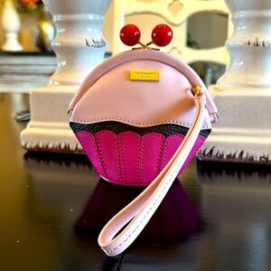 Kate Spade Take the Cake Posie Wristlet